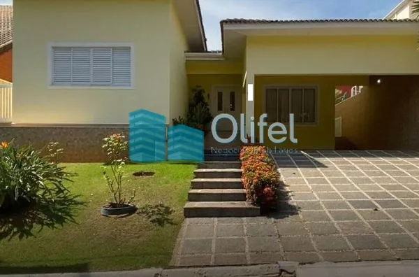 Excelente casa térrea em condomínio fechado na cidade de Louveira, com  3 suítes sendo 1 master com closet, sala de jantar, sala de estar , sala de TV, escritório, cozinha com armários , área de serviço com banheiro, churrasqueira e garagem  coberta para - Foto 1