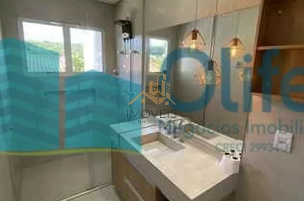 Excelente casa com 306 m², no melhor condomínio de Louveira, 01 suíte máster (closet e banho amplos com varanda + 02 dormitórios amplos, sala ampla e sala de jantar. Todos ambientes com ar condicionado novo. Cozinha, despensa, lavanderia, escritório e áre - Foto 12