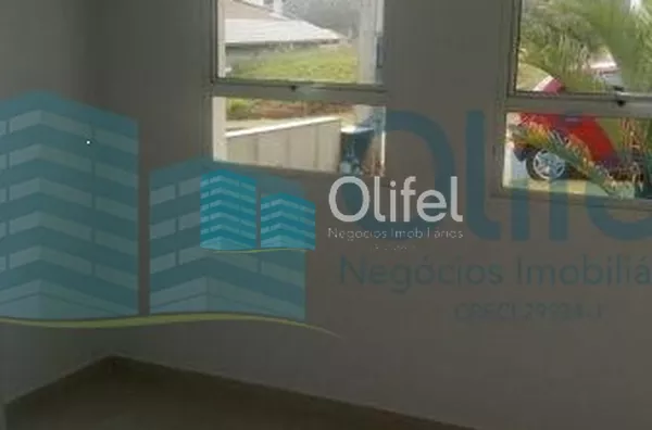 Excelente casa térrea com 3 dormitórios , sendo 1 suíte e 2 dormitórios com suíte americana (banheiro com entrada para dos 2 dormitórios, lavabo, escritório, ampla cozinha com armários, despensa, lavanderia, quintal com churrasqueira com armário e pia, ba - Foto 5