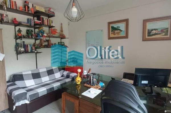 Excelente sobrado em condomínio fechado na cidade de Louveira. Ótimo acabamento, espaços amplos e confortáveis, ampla área gourmet com piscina.  Imóvel apto para financiamento.   Agende sua Visita - Foto 18
