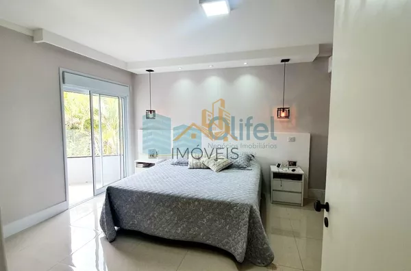 Excelente casa com 306 m², no melhor condomínio de Louveira, 01 suíte máster (closet e banho amplos com varanda + 02 dormitórios amplos, sala ampla e sala de jantar. Todos ambientes com ar condicionado novo. Cozinha, despensa, lavanderia, escritório e áre - Foto 18