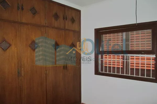 Oportunidade Única no Coração da Cidade! Residencial ou Comercial – A Escolha é Sua! - Foto 4