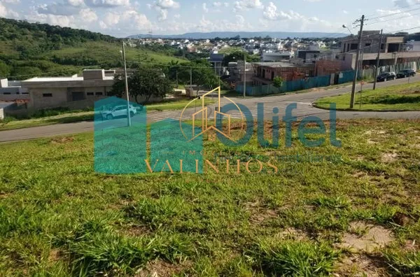 Excelente lote de esquina com 550,00m² em condomínio de alto padrão na cidade de Louveira. Área de lazer completa, segurança com ronda e portaria 24hs. Fácil acesso aos principais comércios e vias de acesso que ligam as principais cidades da região