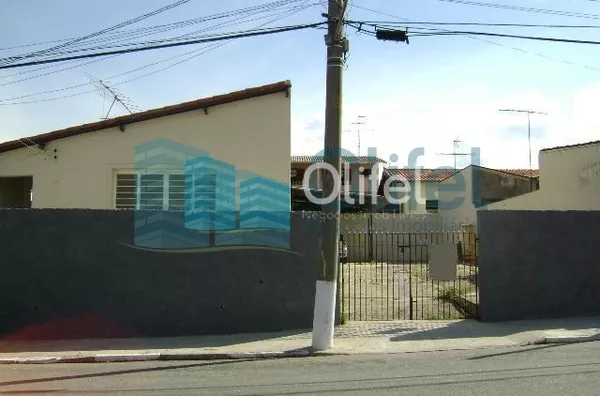 Linda casa que se encontra na cidade de vinhedo, venha conhecer e se encantar com a qualidade de vida!!!! - Foto 2