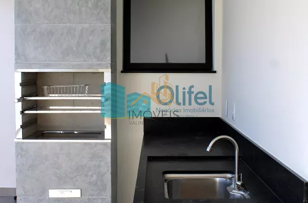 Excelente casa térrea em condomínio fechado na cidade de Louveira com 3 dormitórios, sendo 1 suíte, sala ampla para 2 ambientes, pé direito duplo, lavabo, banheiro social, conceito integrado, área gourmet e quintal. Agende a sua visita - Foto 18