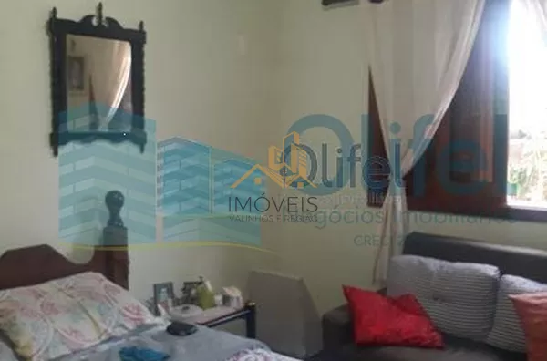 Excelente sobrado na cidade de  Louveira, com 4 dormitórios, sendo 1 suíte master com closet, banheiro social, quartos avarandados, lavabo, ampla sala de estar, jantar e mezanino, escritório, cozinha, copa, lavanderia, despensa, área gourmet com churrasqu - Foto 40