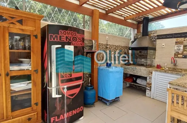 Excelente sobrado em condomínio fechado na cidade de Louveira. Ótimo acabamento, espaços amplos e confortáveis, ampla área gourmet com piscina.  Imóvel apto para financiamento.   Agende sua Visita - Foto 16