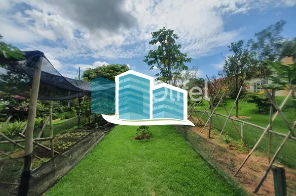Excelente casa, com ótima metragem em um dos condomínios conhecidos pela sua imensa área verde e beleza, excelente localização na cidade de Vinhedo. A casa foi construída em um terreno praticamente plano, opção ideal para quem busca acessibilidade. A casa - Foto 14