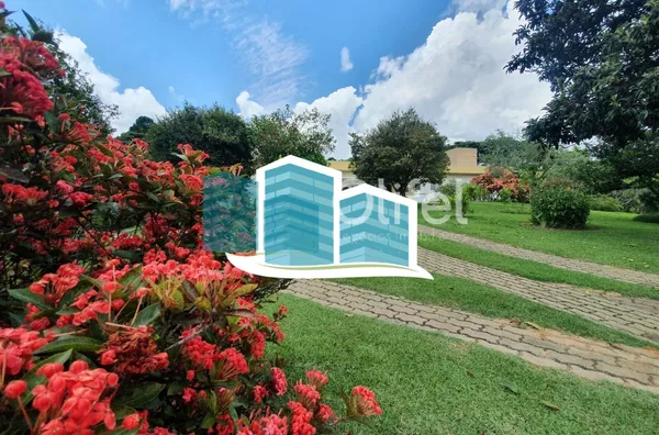 Excelente casa, com ótima metragem em um dos condomínios conhecidos pela sua imensa área verde e beleza, excelente localização na cidade de Vinhedo. A casa foi construída em um terreno praticamente plano, opção ideal para quem busca acessibilidade. A casa - Foto 17
