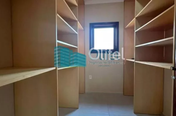 Para você que  busca uma excelente casa, assobradada, ensolarada, com ventilação natural, rua arborizada, condomínio com total segurança, acesso com identificação facial, portaria 24hs, área de lazer em uma cidade como Louveira, com estrutura, porém, mant - Foto 6