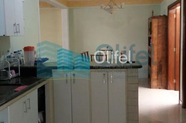 Ótima casa em bairro tradicional na cidade de Louveira. Área mista com 200m de área construída e 250m de área total. Casa com amplas sala de estar e jantar, cozinha planejada, 3 dormitórios, sendo 1 suíte, com closet, jardim de inverno, lavanderia, quarto - Foto 14