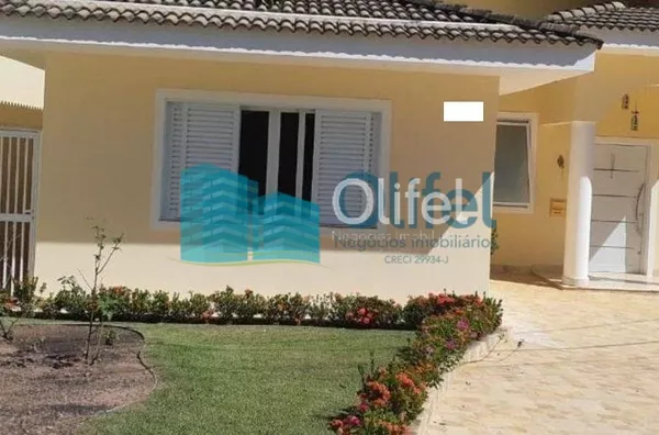 Excelente casa térrea em condomínio fechado com portaria 24hs, segurança com ronda e área de lazer, além de muito verde em suas ruas. Boa localização dentro do condomínio  com  frente para 2 ruas. Casa toda climatizada , sendo 3 suítes, todas com ar condi - Foto 3
