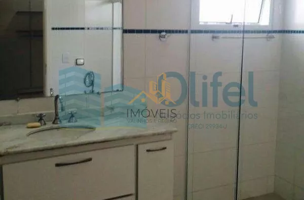 Excelente casa térrea em condomínio fechado na cidade de Louveira com 3 suítes, sala de estar, jantar e TV, cozinha ampla e planejada, banheiro social, linda área gourmet com churrasqueira com fechamento em vidro, piscina e vagas de garagem.  Imóvel rico - Foto 11