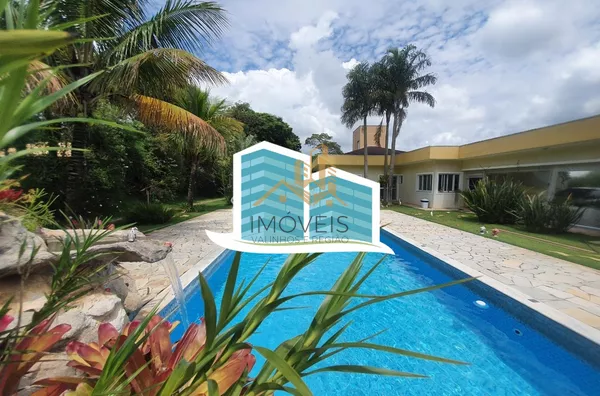 Excelente casa, com ótima metragem em um dos condomínios conhecidos pela sua imensa área verde e beleza, excelente localização na cidade de Vinhedo. A casa foi construída em um terreno praticamente plano, opção ideal para quem busca acessibilidade. A casa - Foto 3