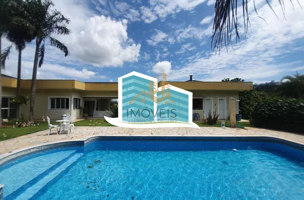 Excelente casa, com ótima metragem em um dos condomínios conhecidos pela sua imensa área verde e beleza, excelente localização na cidade de Vinhedo. A casa foi construída em um terreno praticamente plano, opção ideal para quem busca acessibilidade. A casa - Foto 5