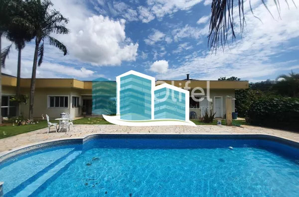 Excelente casa, com ótima metragem em um dos condomínios conhecidos pela sua imensa área verde e beleza, excelente localização na cidade de Vinhedo. A casa foi construída em um terreno praticamente plano, opção ideal para quem busca acessibilidade. A casa - Foto 5