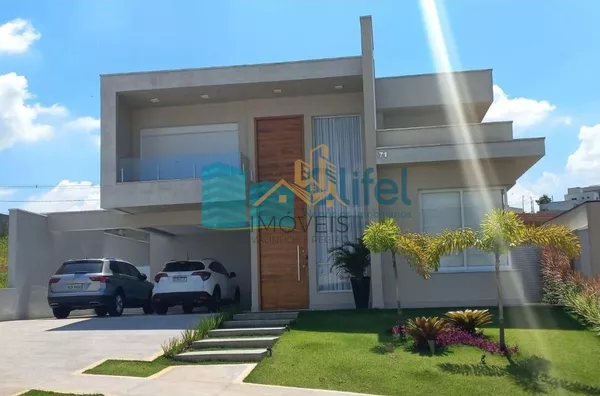 Lindo sobrado com excelente acabamento no  condomínio  Santa Isabel na cidade de Louveira com bastante verde, ideal para quem busca tranquilidade para a família e os amigos.  A casa conta com 3 suítes, sala ampla com pé direito duplo, cozinha rica em armá - Foto 1
