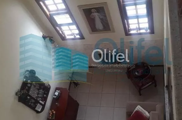 Excelente sobrado na cidade de  Louveira, com 4 dormitórios, sendo 1 suíte master com closet, banheiro social, quartos avarandados, lavabo, ampla sala de estar, jantar e mezanino, escritório, cozinha, copa, lavanderia, despensa, área gourmet com churrasqu - Foto 44