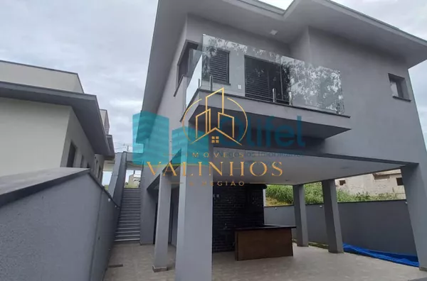 Excelente casa nova, assobradada,  em condomínio fechado na cidade de  Louveira. Condomínio conta com lazer completo com salão de festas, piscina, playground, campo de futebol, churrasqueira, academia, salão de jogos, brinquedoteca. redário, pet play, ves