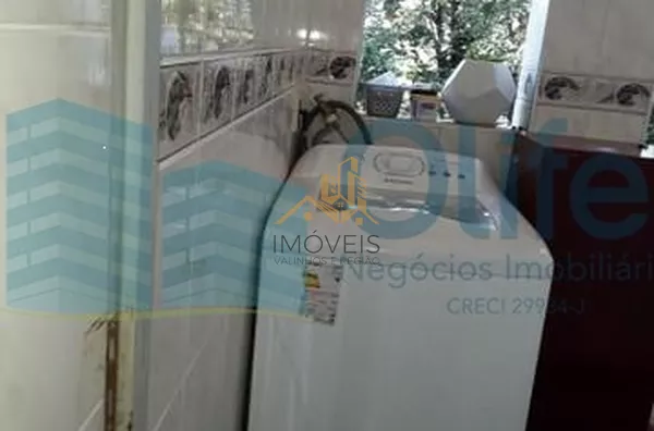 Linda chácara á venda na cidade de  Louveira, sendo três dormitórios, sendo 1 suíte, 1 banheiro social, cozinha, despensa, lavanderia, sala de estar e jantar,  sala de televisão e escritório. Na parte debaixo possui um porão totalmente habitável com 1 qua - Foto 17