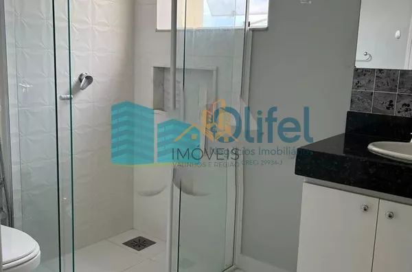 Linda casa para venda e locação no Condomínio Jardim Paulista em Vinhedo/SP. Lindo sobrado com projeto moderno. Piso inferior: lavabo, escritório, amplas salas, cozinha planejada com despensa, ampla área gourmet integrada com cozinha e sala (1 suíte, banh - Foto 8