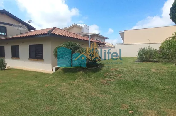 Para você que  busca uma excelente casa, assobradada, ensolarada, com ventilação natural, rua arborizada, condomínio com total segurança, acesso com identificação facial, portaria 24hs, área de lazer em uma cidade como Louveira, com estrutura, porém, mant - Foto 25