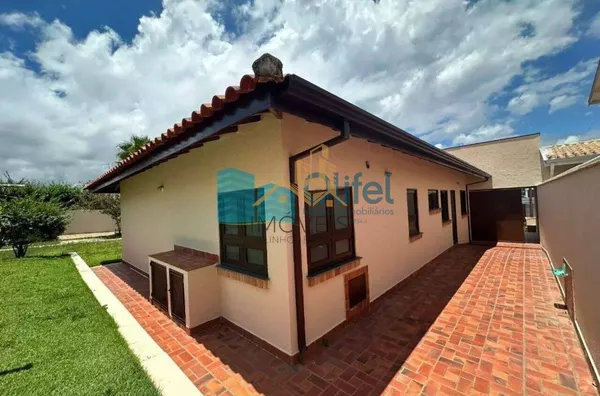 Para você que  busca uma excelente casa, assobradada, ensolarada, com ventilação natural, rua arborizada, condomínio com total segurança, acesso com identificação facial, portaria 24hs, área de lazer em uma cidade como Louveira, com estrutura, porém, mant - Foto 20
