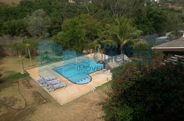Excelente sobrado na cidade de  Louveira, com 4 dormitórios, sendo 1 suíte master com closet, banheiro social, quartos avarandados, lavabo, ampla sala de estar, jantar e mezanino, escritório, cozinha, copa, lavanderia, despensa, área gourmet com churrasqu - Foto 20