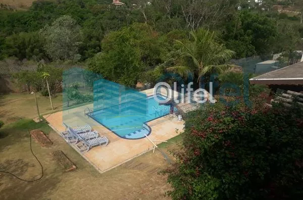 Excelente sobrado na cidade de  Louveira, com 4 dormitórios, sendo 1 suíte master com closet, banheiro social, quartos avarandados, lavabo, ampla sala de estar, jantar e mezanino, escritório, cozinha, copa, lavanderia, despensa, área gourmet com churrasqu - Foto 20