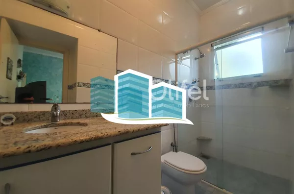 Excelente casa, com ótima metragem em um dos condomínios conhecidos pela sua imensa área verde e beleza, excelente localização na cidade de Vinhedo. A casa foi construída em um terreno praticamente plano, opção ideal para quem busca acessibilidade. A casa - Foto 35