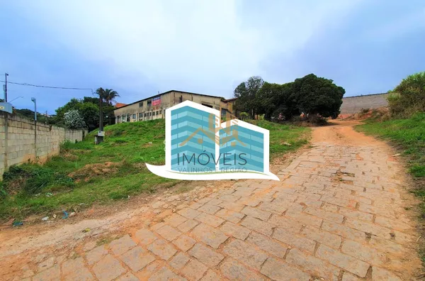 Excelente área para investidores e incorporadores imobiliários que buscam expandir seus investimentos. Excelente localização próximo a Avenida Invernada e a poucos minutos dos principais comércios que facilitam o dia a dia das pessoas.  O terreno possui á - Foto 1