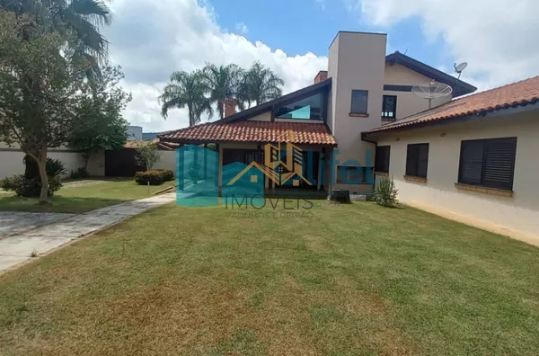 Para você que  busca uma excelente casa, assobradada, ensolarada, com ventilação natural, rua arborizada, condomínio com total segurança, acesso com identificação facial, portaria 24hs, área de lazer em uma cidade como Louveira, com estrutura, porém, mant - Foto 1