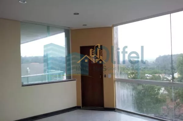 Casa à venda no Condomínio Jardim Botânico em Sousas. Com uma vista espetacular, ambientes espaçosos reformados e modernos. Construção sólida com 5 excelentes suítes.  Casa toda pensada em mobilidade e com elevador. Uma casa diferenciada e com vista magní - Foto 14