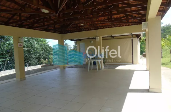 Apartamento novo, em um dos melhores bairros da cidade de Campinas,  com armários planejados, 3 quartos, sala com sacada, cozinha, área de serviço, 1 vaga descoberta. Lazer no condomínio com salão de festas e churrasqueira, playground, quadra e portaria 2