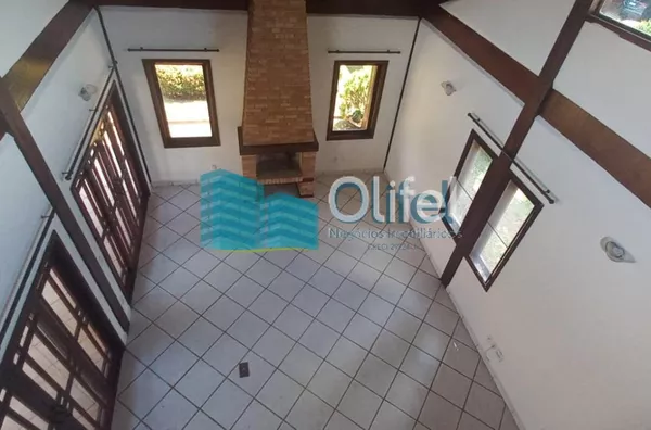 Para você que  busca uma excelente casa, assobradada, ensolarada, com ventilação natural, rua arborizada, condomínio com total segurança, acesso com identificação facial, portaria 24hs, área de lazer em uma cidade como Louveira, com estrutura, porém, mant - Foto 3
