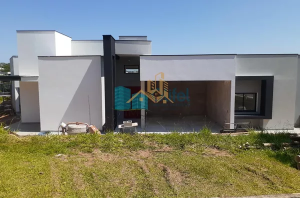 Linda casa térrea, conceito contemporâneo, com vista panorâmica privilegiada,  em um dos condomínios mais elegantes da cidade de Louveira, localizado no eixo Louveira/Vinhedo, próximo ao centro da cidade e da Rodovia Anhanguera. Construção nova e acabamen - Foto 1
