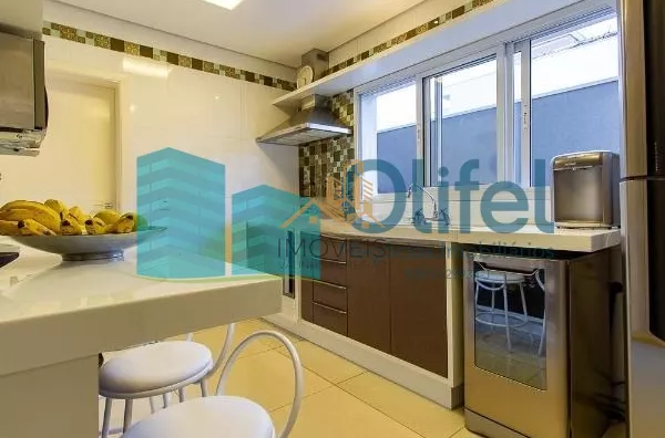 Excelente sobrado no Condomínio Swiss park na cidade de Campinas com excelente acabamento com 4 dormitórios, sendo 2 amplas suítes, closet, hidromassagem, amplas salas de estar, jantar com ambientes integrados ao lazer, sala de cinema, dependência de serv - Foto 7