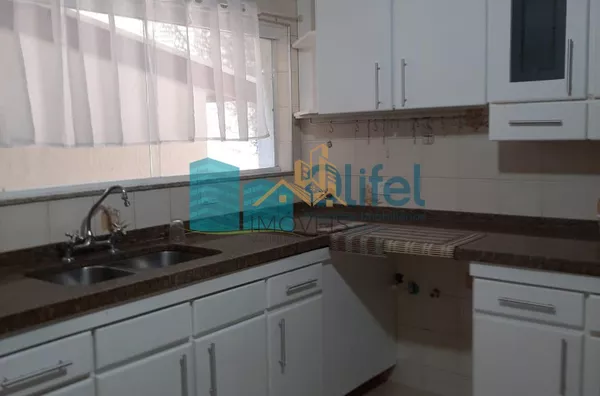 Maravilhosa casa no condomínio Marambaia na cidade de Vinhedo,  com 4 grandes suítes ensolaradas com hidro, suíte master com lareira e closet, 6 amplas salas com pé direito duplo em Ipê e Mezanino, 2 lindas lareiras, 2 cozinhas planejadas, escritório plan - Foto 15