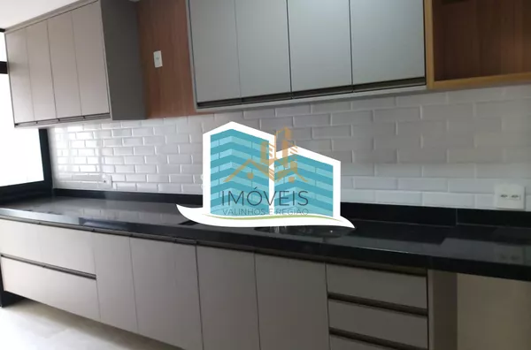 Casa residencial à venda, condomínio Estância Marambaia, Vinhedo. Maravilhosa casa, implantada em 4 lotes unificados que são passíveis de desmembramento, recentemente reformada, possui sala de estar com varanda e lago de carpas, sala de jantar, home theat - Foto 43