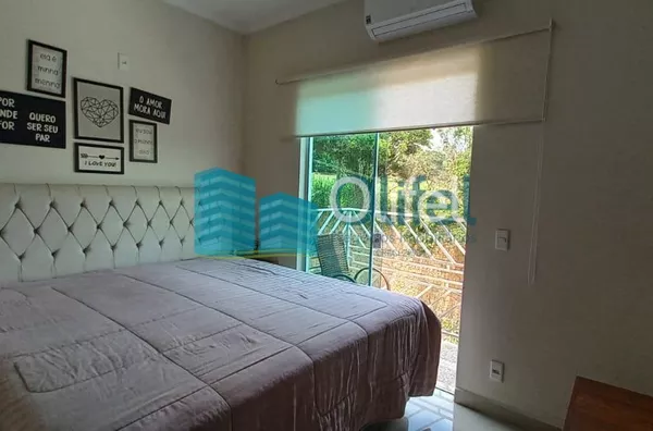 Excelente sobrado em condomínio fechado na cidade de Louveira. Ótimo acabamento, espaços amplos e confortáveis, ampla área gourmet com piscina.  Imóvel apto para financiamento.   Agende sua Visita - Foto 12