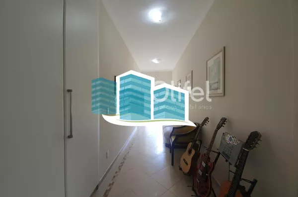 Excelente casa, com ótima metragem em um dos condomínios conhecidos pela sua imensa área verde e beleza, excelente localização na cidade de Vinhedo. A casa foi construída em um terreno praticamente plano, opção ideal para quem busca acessibilidade. A casa - Foto 29