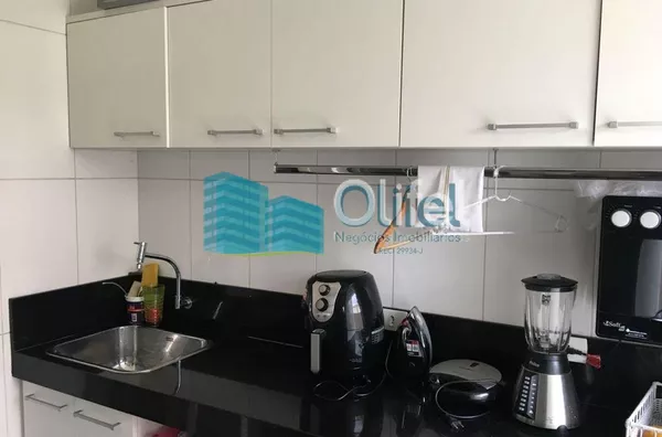 Excelente imóvel em condomínio fechado na cidade de Louveira com 3 dormitórios, sendo 1 suíte com closet. Casa rica em armários. Sala 2 ambientes, cozinha planejada, lavabo, área de serviço e edícula com churrasqueira, jacuzzi, 2 vagas de garagem cobertas - Foto 14