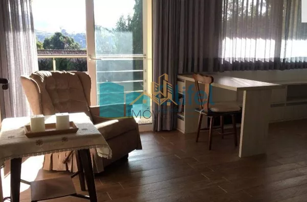 Imagine morar em uma casa, estilo " casa de campo", espaçosa, ambientes  amplos , arejados,  aconchegante, rodeada de natureza, ambientes integrados e com muita qualidade de vida.   Chácara com  2.502m2 de terreno plano, impecável, acabamento de ótima qua - Foto 38