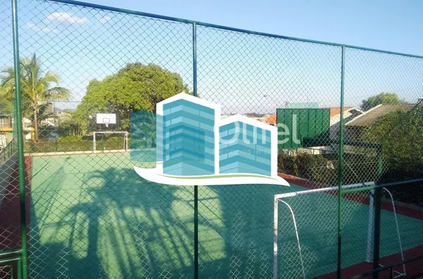 Casa térrea  em condomínio na cidade de Valinhos, contendo apenas escada para  acesso à casa. Localizada  região do Paiquerê, próximo ao Colégio Porto Seguro, Shopping Valinhos. Imóvel  com 3 dormitórios, sendo 1 suíte, todos com armários e ar condicionad - Foto 19