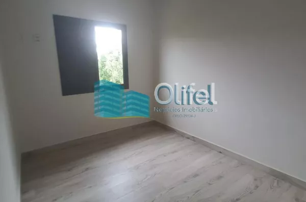 Excelente casa nova, assobradada,  em condomínio fechado na cidade de  Louveira. Condomínio conta com lazer completo com salão de festas, piscina, playground, campo de futebol, churrasqueira, academia, salão de jogos, brinquedoteca. redário, pet play, ves - Foto 43