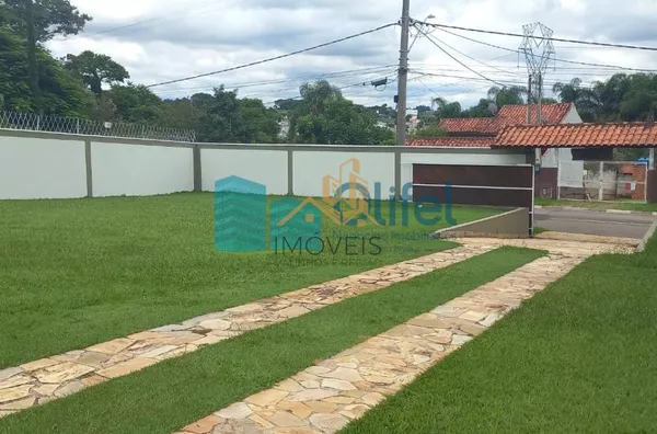 Para você que busca em apenas um lugar, qualidade de vida, conforto, espaço, excelente localização, seja para morar ou passar finais de semana com a família e amigos, apresento esta chácara localizada em um local apenas de chácaras, próximo ao centro da c - Foto 4