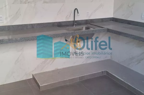 Excelente casa térrea,  novíssima,  em um dos condomínios mais procurados da cidade de Louveira com acabamento de primeira linha, telhado com telhas sanduiche que garantem conforto térmico da casa, proporcionando enorme conforto para sua família.  São 3 a - Foto 7