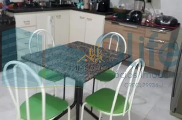 Linda chácara á venda na cidade de  Louveira, sendo três dormitórios, sendo 1 suíte, 1 banheiro social, cozinha, despensa, lavanderia, sala de estar e jantar,  sala de televisão e escritório. Na parte debaixo possui um porão totalmente habitável com 1 qua - Foto 14