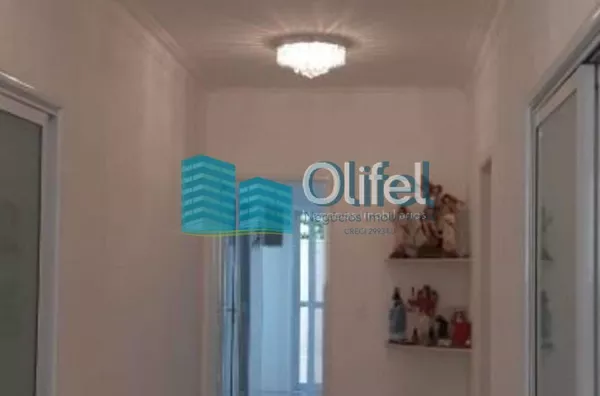 Excelente casa térrea em condomínio fechado com portaria 24hs, segurança com ronda e área de lazer, além de muito verde em suas ruas. Boa localização dentro do condomínio  com  frente para 2 ruas. Casa toda climatizada , sendo 3 suítes, todas com ar condi - Foto 19