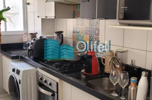 Excelente apartamento  no condomínio Mais Campos Salles na cidade de Valinhos com 2 dormitórios, rico em armários, com ótimo acabamento em condomínio com total infraestrutura de lazer e segurança na cidade de Valinhos.  Sala arejada com sacada com rede de - Foto 3